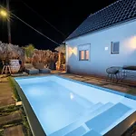 Eros Elysium Retreat Kalavárda