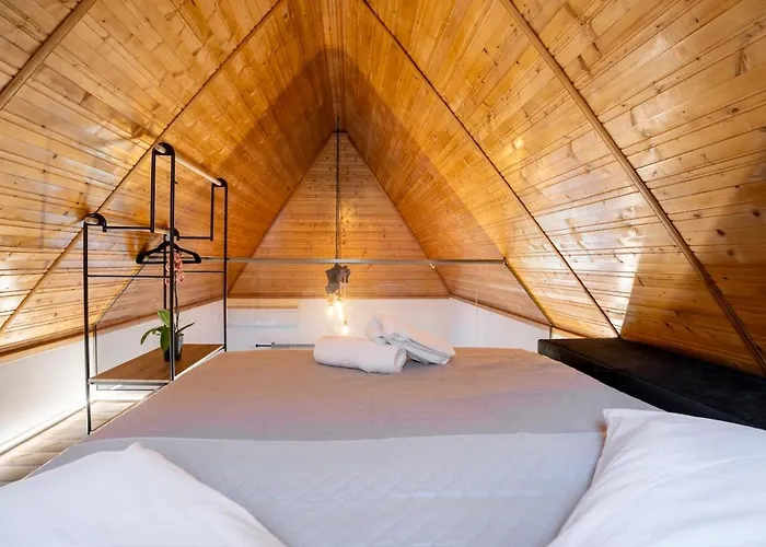 فيلة Eros Elysium Retreat